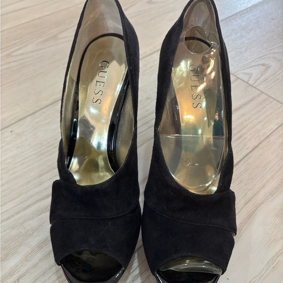 Guess Suede Pumps size 7M - Picture 5 of 9